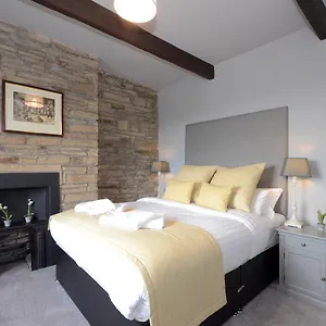 the-alma-inn.yorkshirehotels.net/