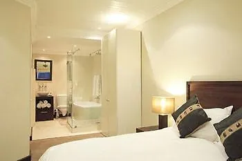 Seasonsfind - The Bay Apartment Cape Town