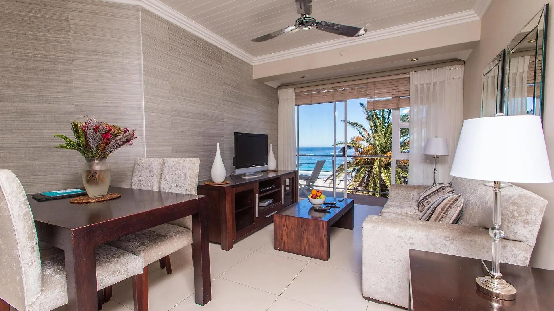 Seasonsfind - The Bay Apartment Cape Town