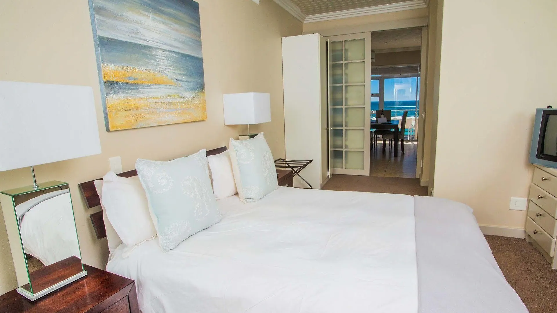 Seasonsfind - The Bay Apartment Cape Town